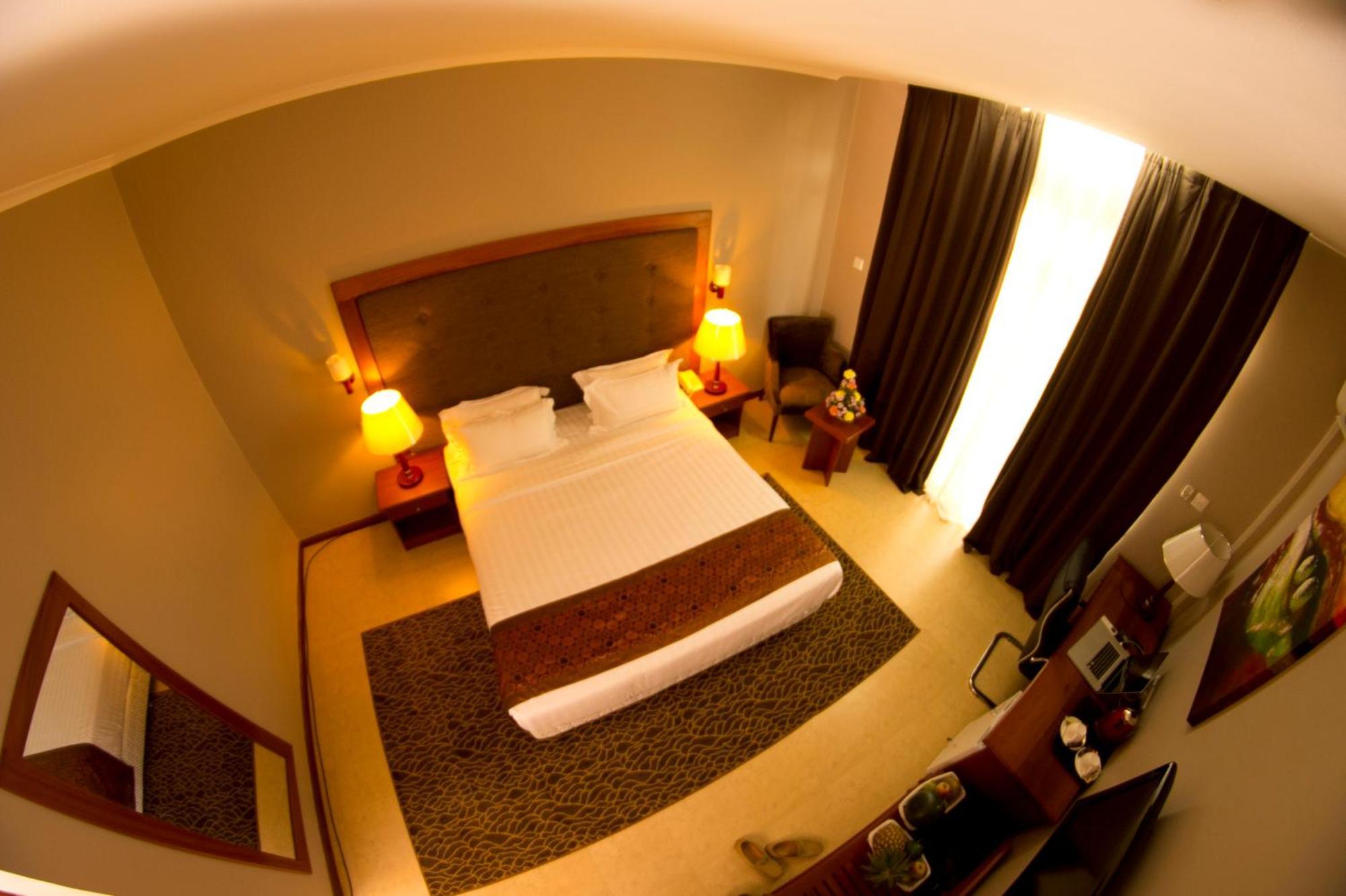 Seascape Hotel Dar es Salaam Eksteriør billede
