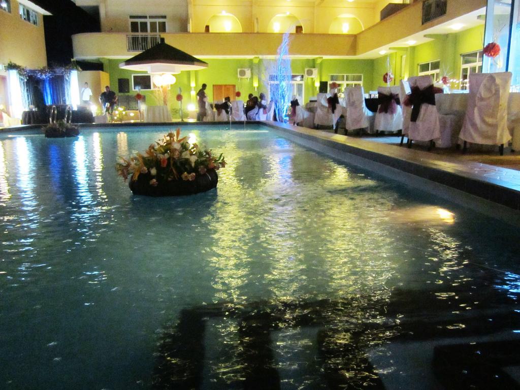 Seascape Hotel Dar es Salaam Eksteriør billede
