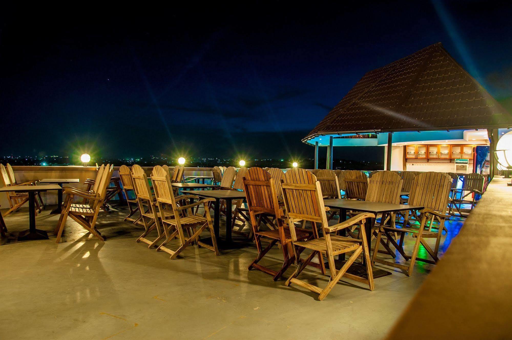 Seascape Hotel Dar es Salaam Eksteriør billede