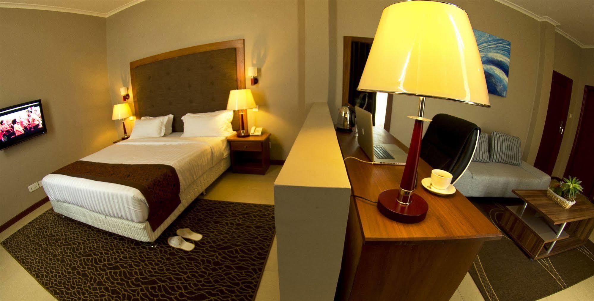 Seascape Hotel Dar es Salaam Eksteriør billede